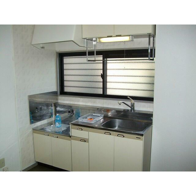 メゾン．ド．ソレイユＣ キッチン