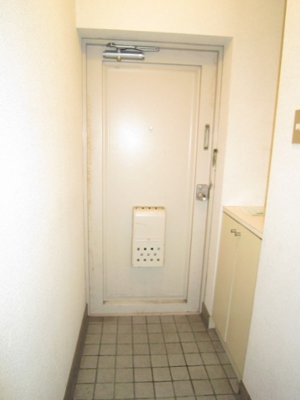 ロッキーホーム扇町 玄関
