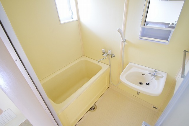 ヒルズ・フジサワ 風呂画像