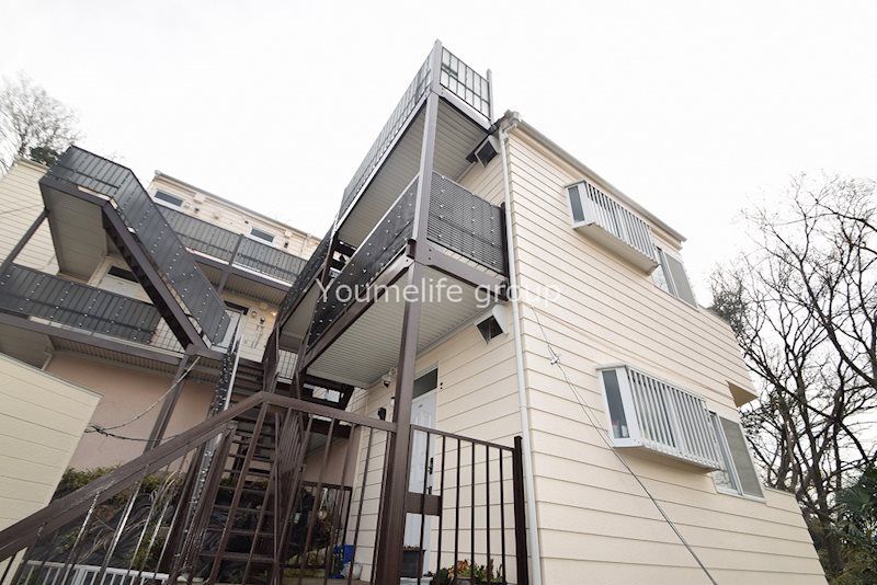 ラックスホーム本郷台 201号室 外観