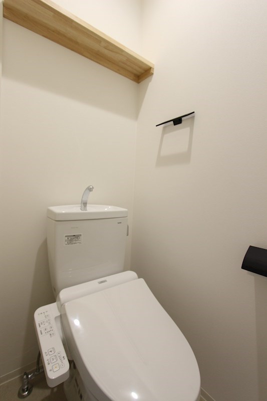 モナ・ローベル その他2