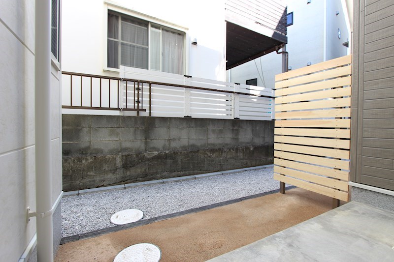 モナ・ローベル ベランダ