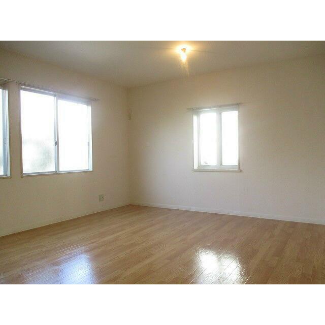 ルミエール・K-Ⅳ リビング