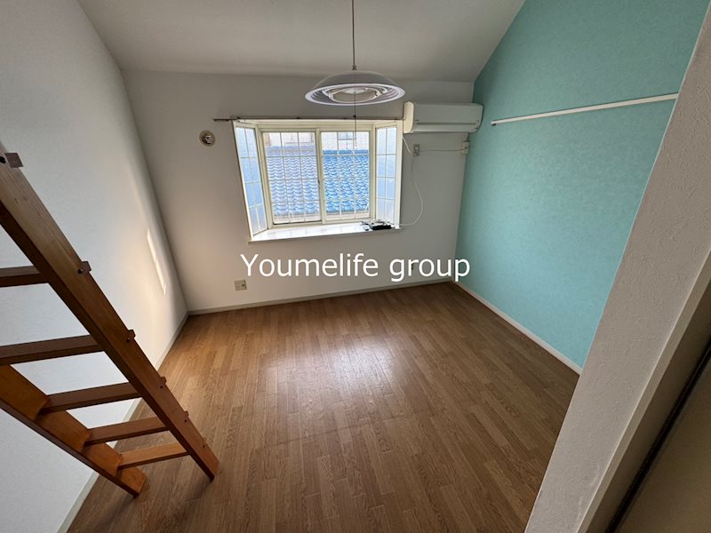 ベルピア伊勢原２ リビング