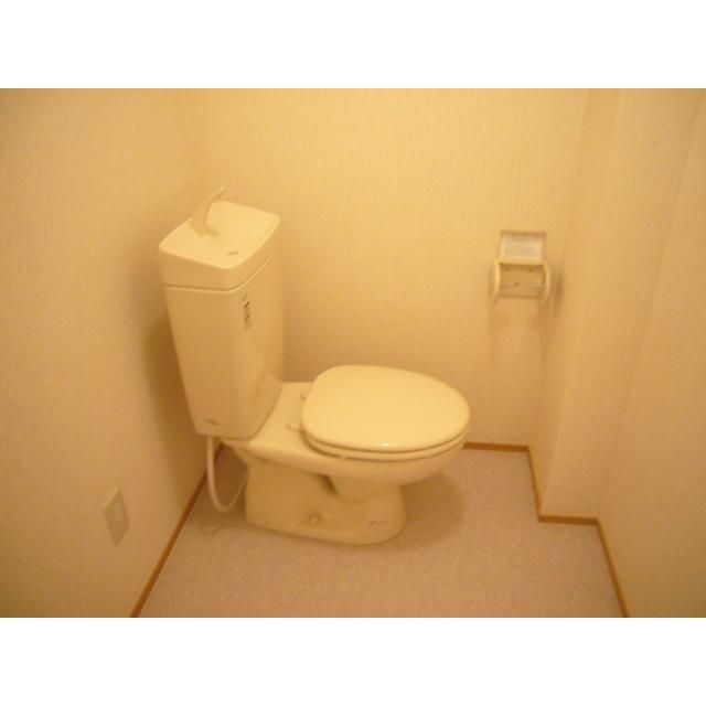 ザ・ケイブ・アイカワ その他3