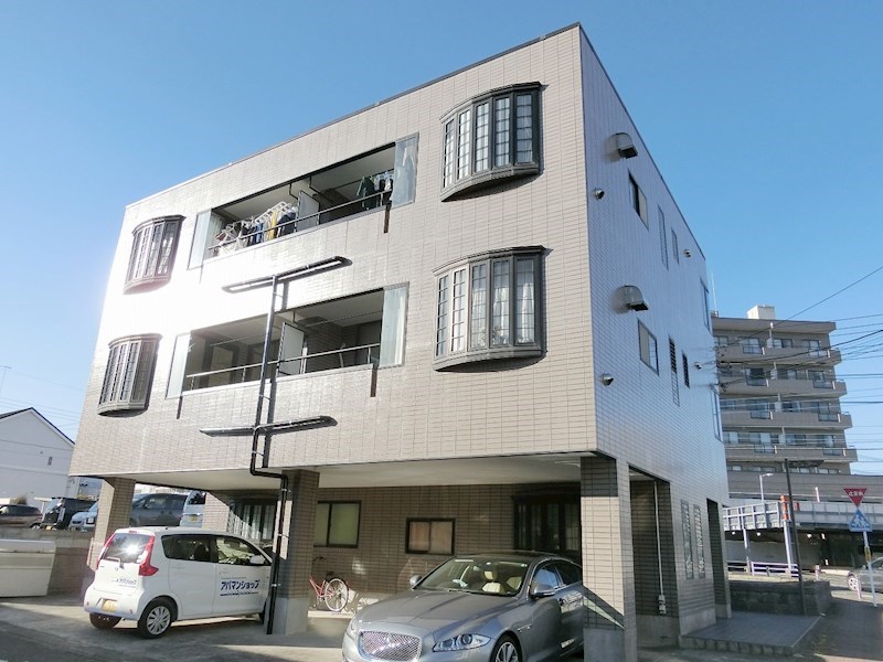 ピュアー 302号室 外観