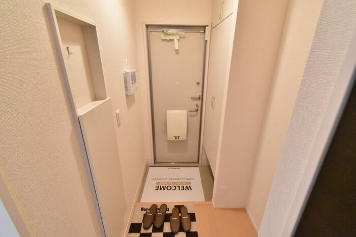 ハイネスＡ 玄関