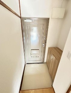 大雄山マンション 玄関