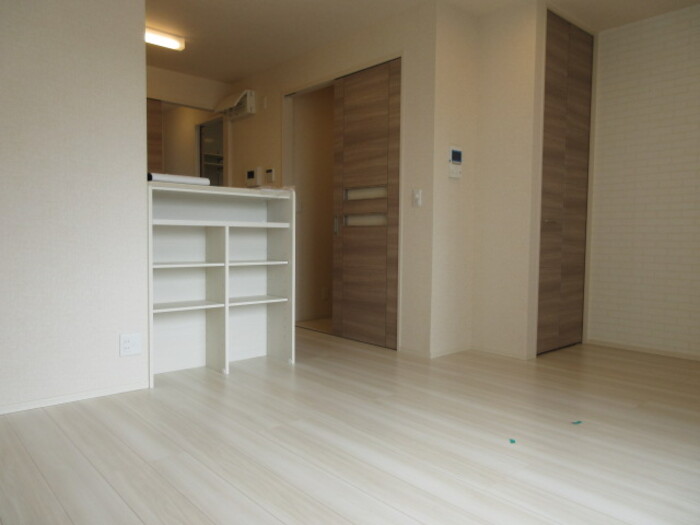 コートミカエルＢ リビング