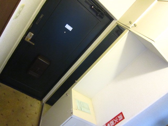 府川マンション 玄関
