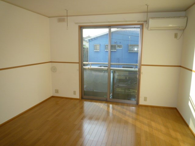 ペーパームーン リビング