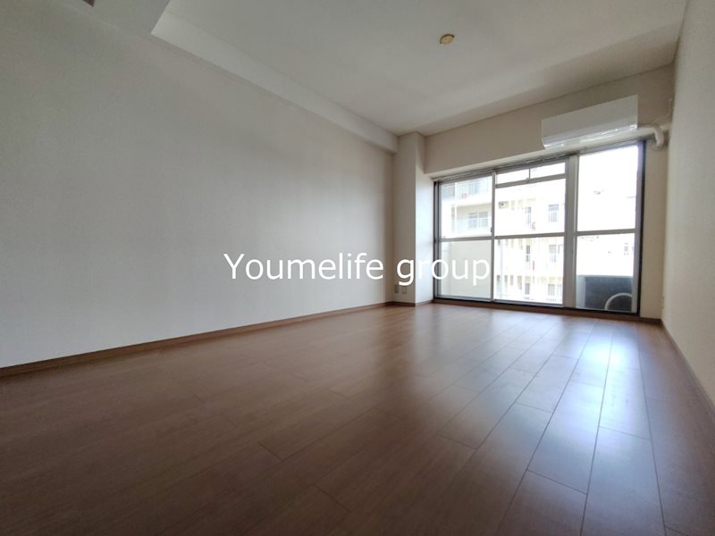 ネオハイツ伊勢原 リビング