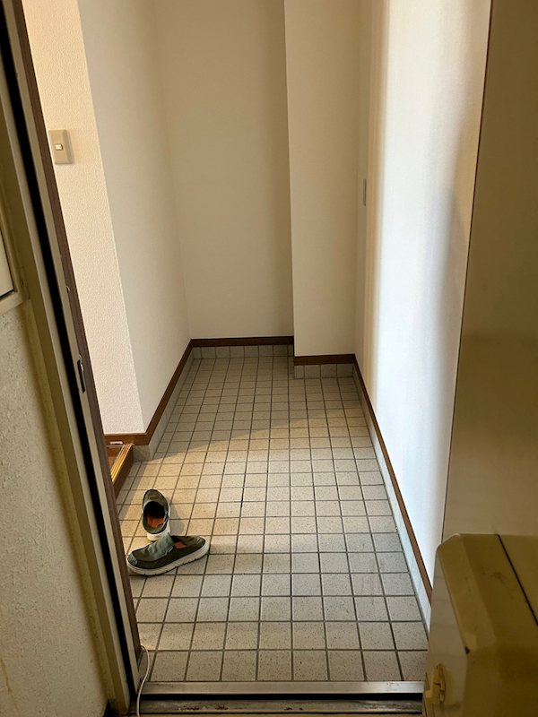 ハピネス杉山 玄関