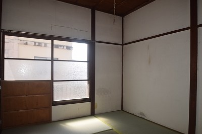 長山アパート ベッドルーム