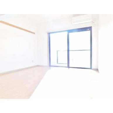 エクセレント海老名B リビング