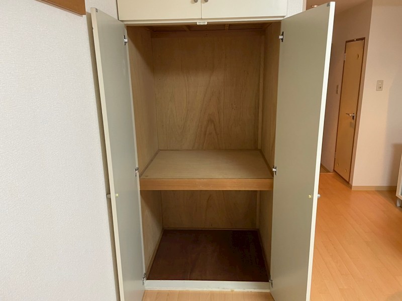 エクセレント海老名B 収納