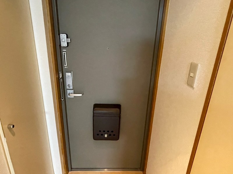 エクセレント海老名B 玄関