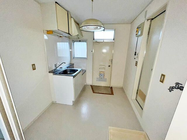 ウィスカーハイツ 玄関