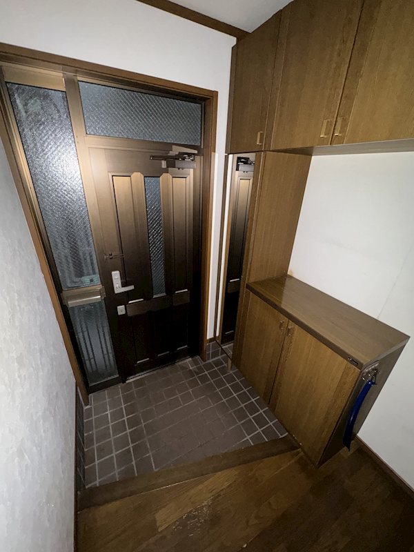 高田4丁目戸建 玄関