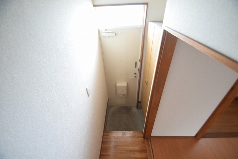 西湘タカタハイツパート1  玄関