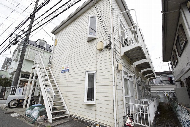 サンベルク伊勢原 103号室 外観
