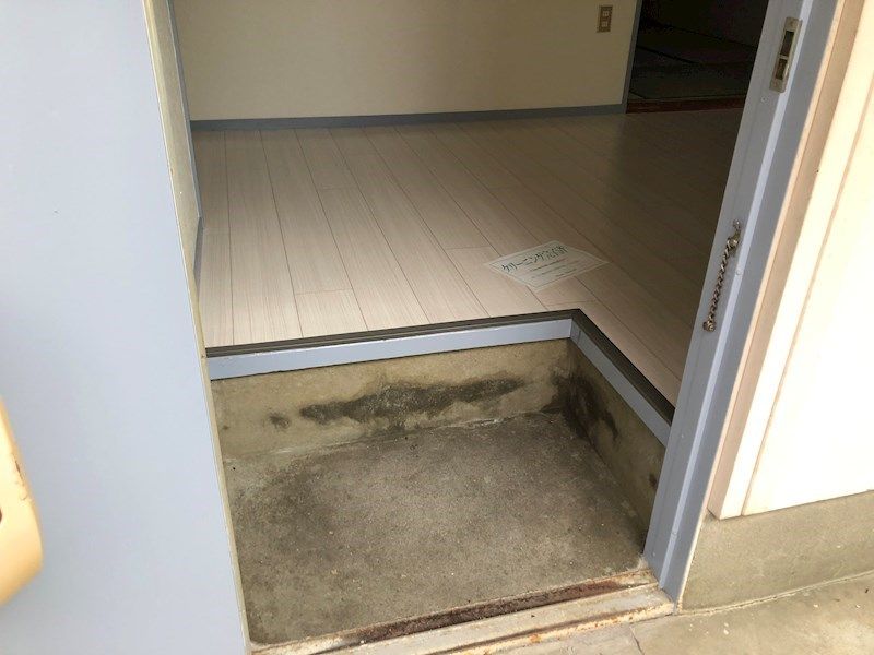 飯塚ハイツ 玄関