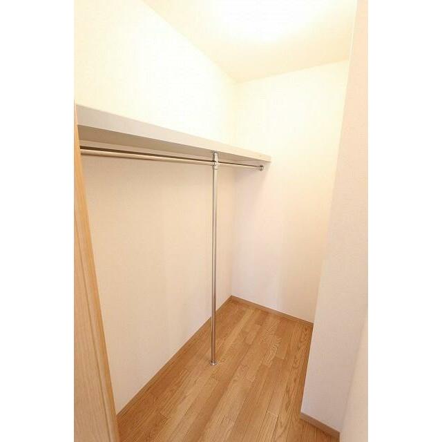 サンライズ岩本 収納