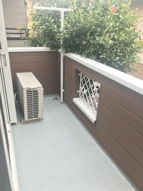藤沢市湘南台　貸戸建 ベランダ