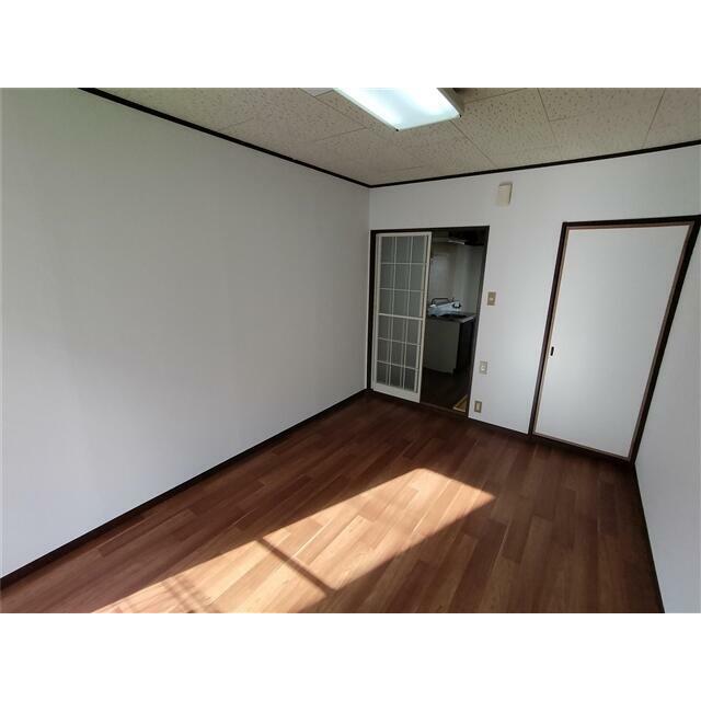 日新パレスＢ棟 ベッドルーム