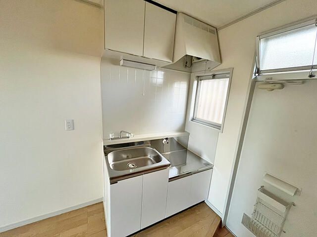 ウィスカーハイツ キッチン