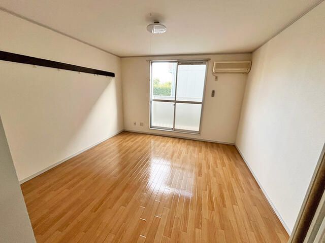 ウィスカーハイツ リビング