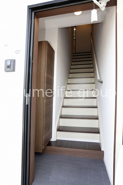 Vertu（ヴァーチュ） 玄関