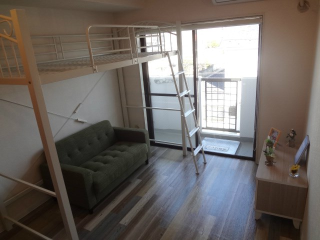 マイメゾン御殿 リビング