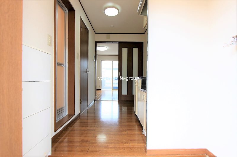 マニクール 玄関