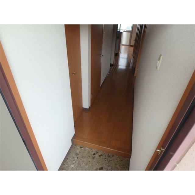 ユートピアⅡ 玄関