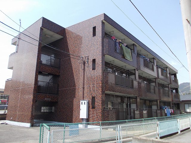 マンションカメリア 203号室 外観