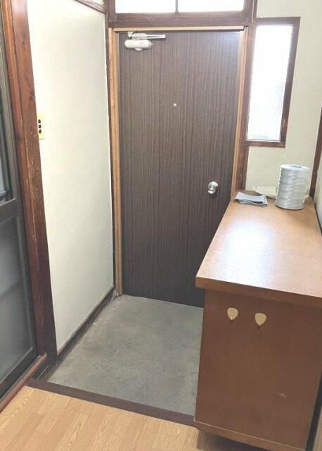 東八幡戸建 玄関