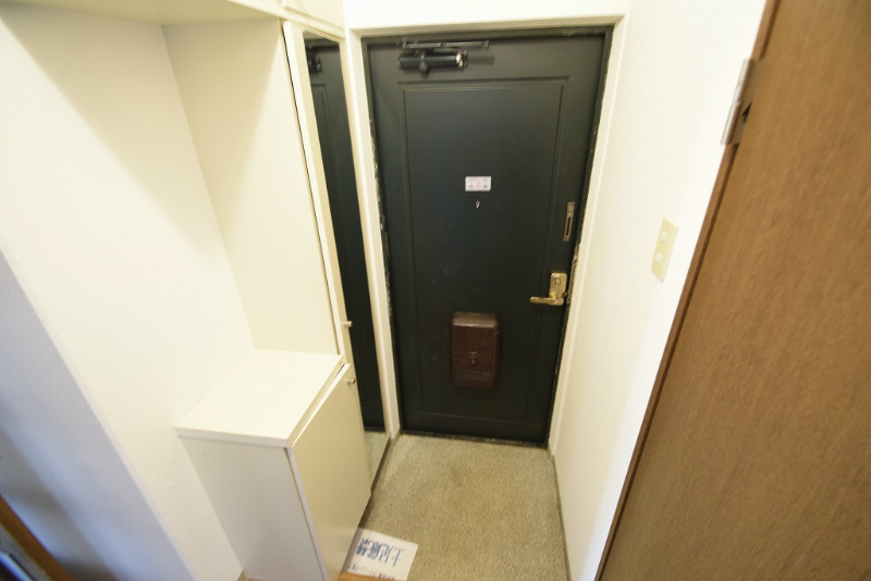 府川マンション 玄関
