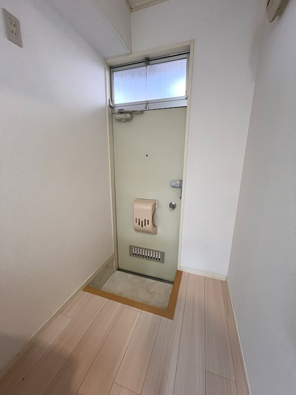 サンハイツ榊原 玄関