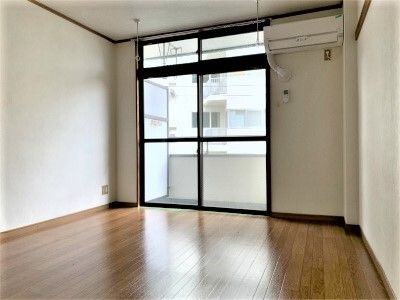 第二日信ビル  ベッドルーム