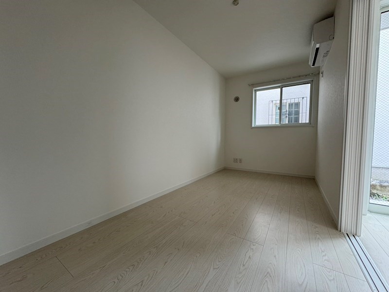 ラムフォーリア愛甲石田 リビング