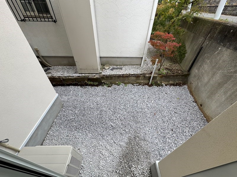 ラムフォーリア愛甲石田 ベランダ