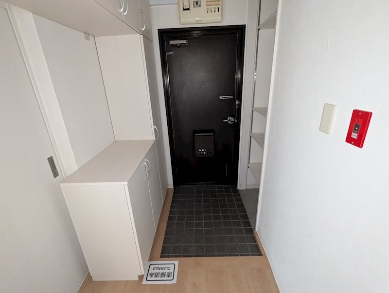 東建ニューハイツ海老名　１０号棟 玄関
