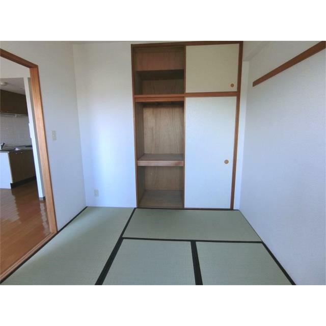 ベッドルーム