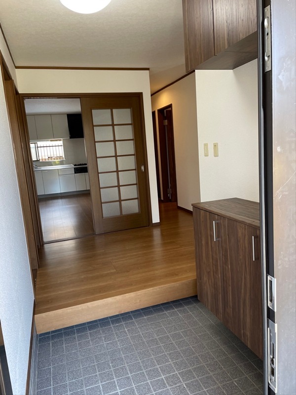 リバーストーン 玄関