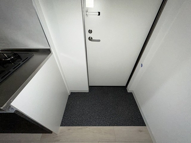 ジーメゾン伊勢原 玄関