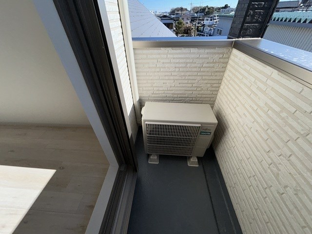 ジーメゾン伊勢原 ベランダ