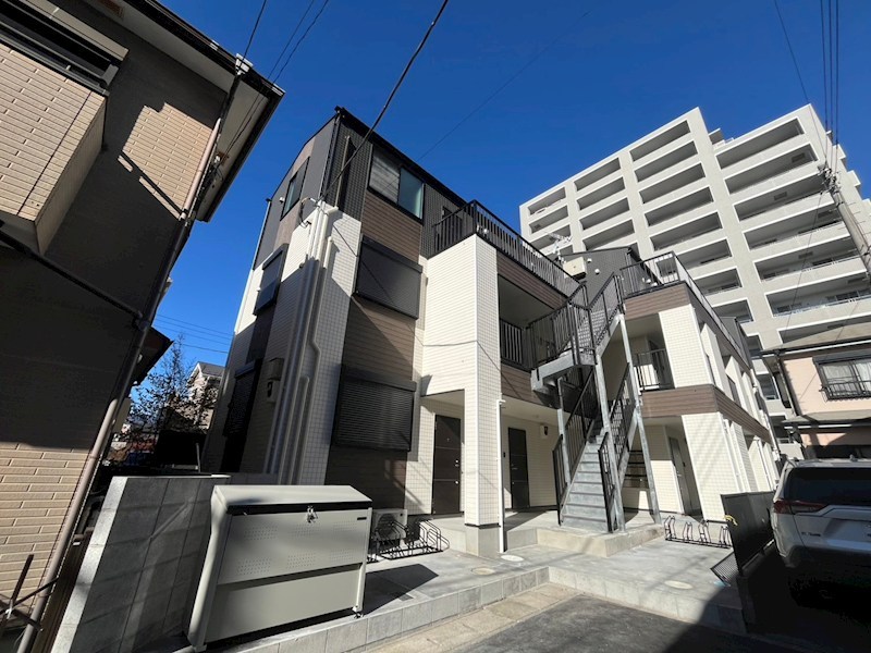 ハイドパーク本厚木  304号室 外観