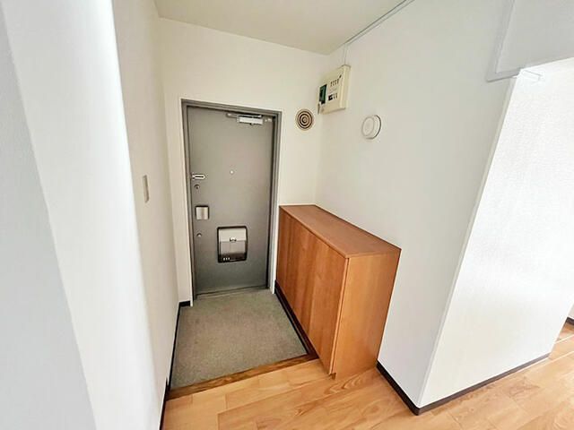 コープ野村厚木愛甲２号棟 玄関