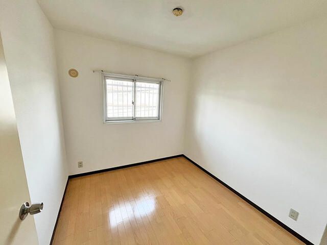 コープ野村厚木愛甲２号棟 ベッドルーム